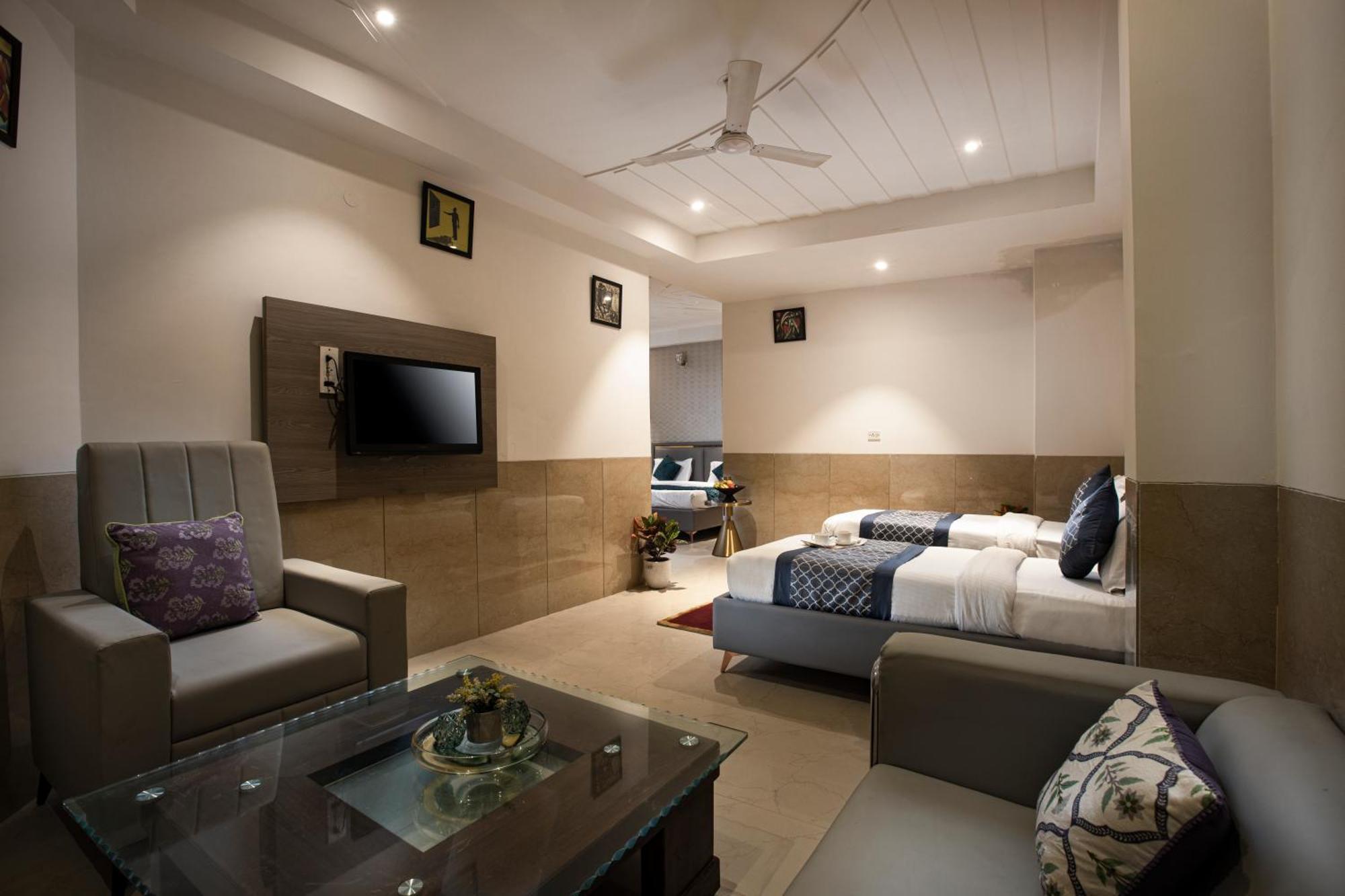 Delhi 37 By Star Group Hotel
