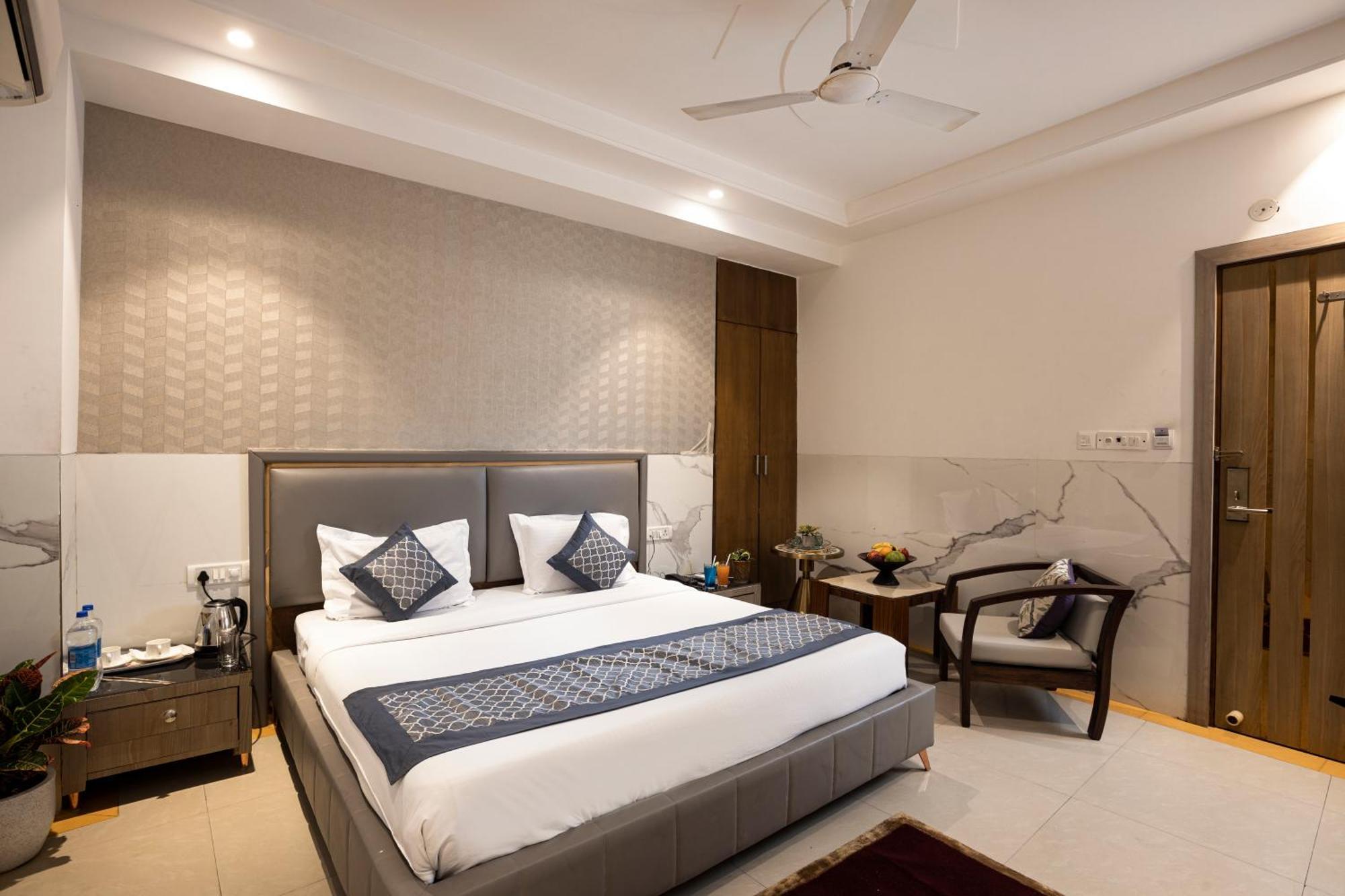 Hotel Delhi 37 By Star Group New Delhi