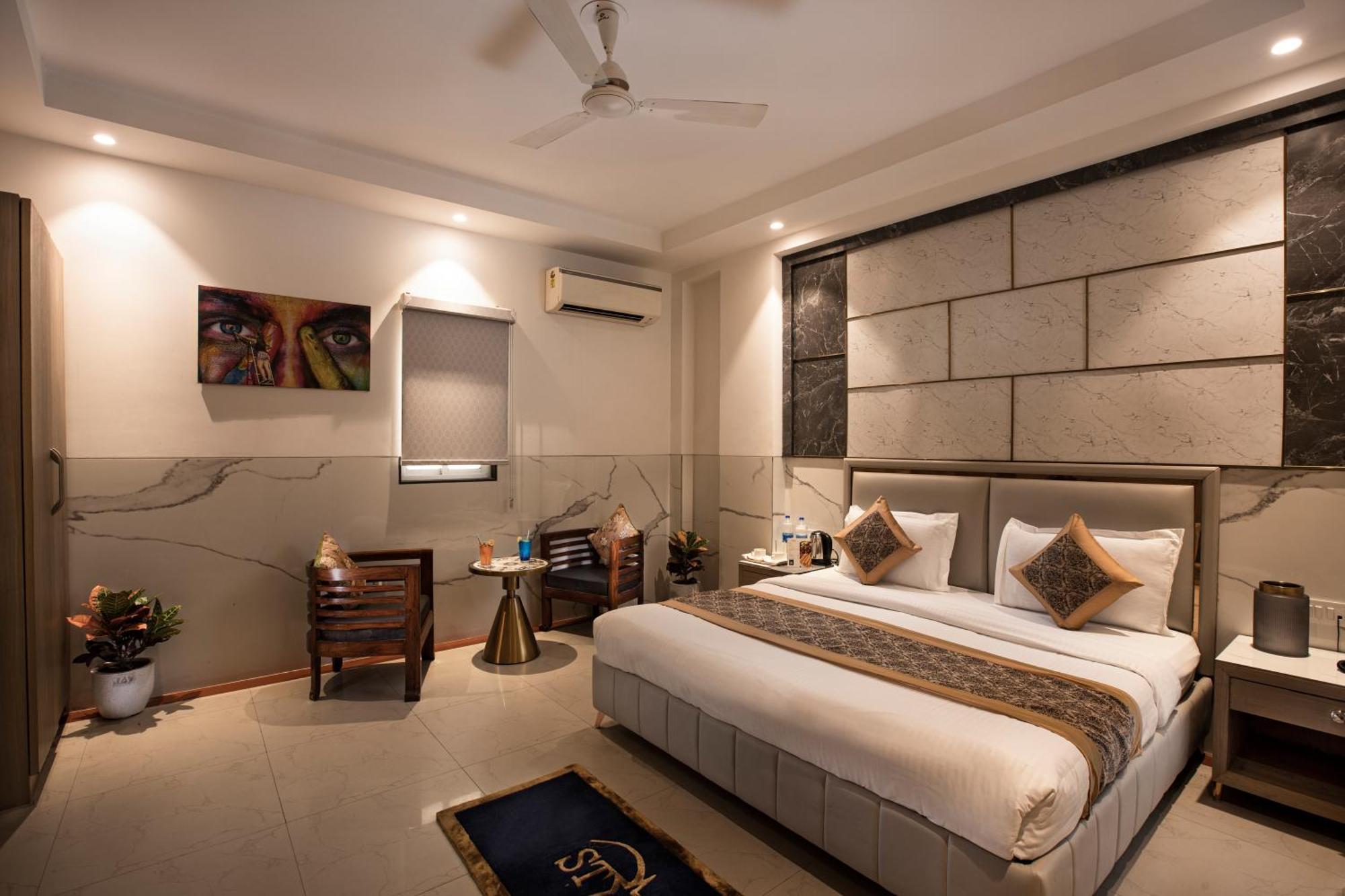 Delhi 37 By Star Group