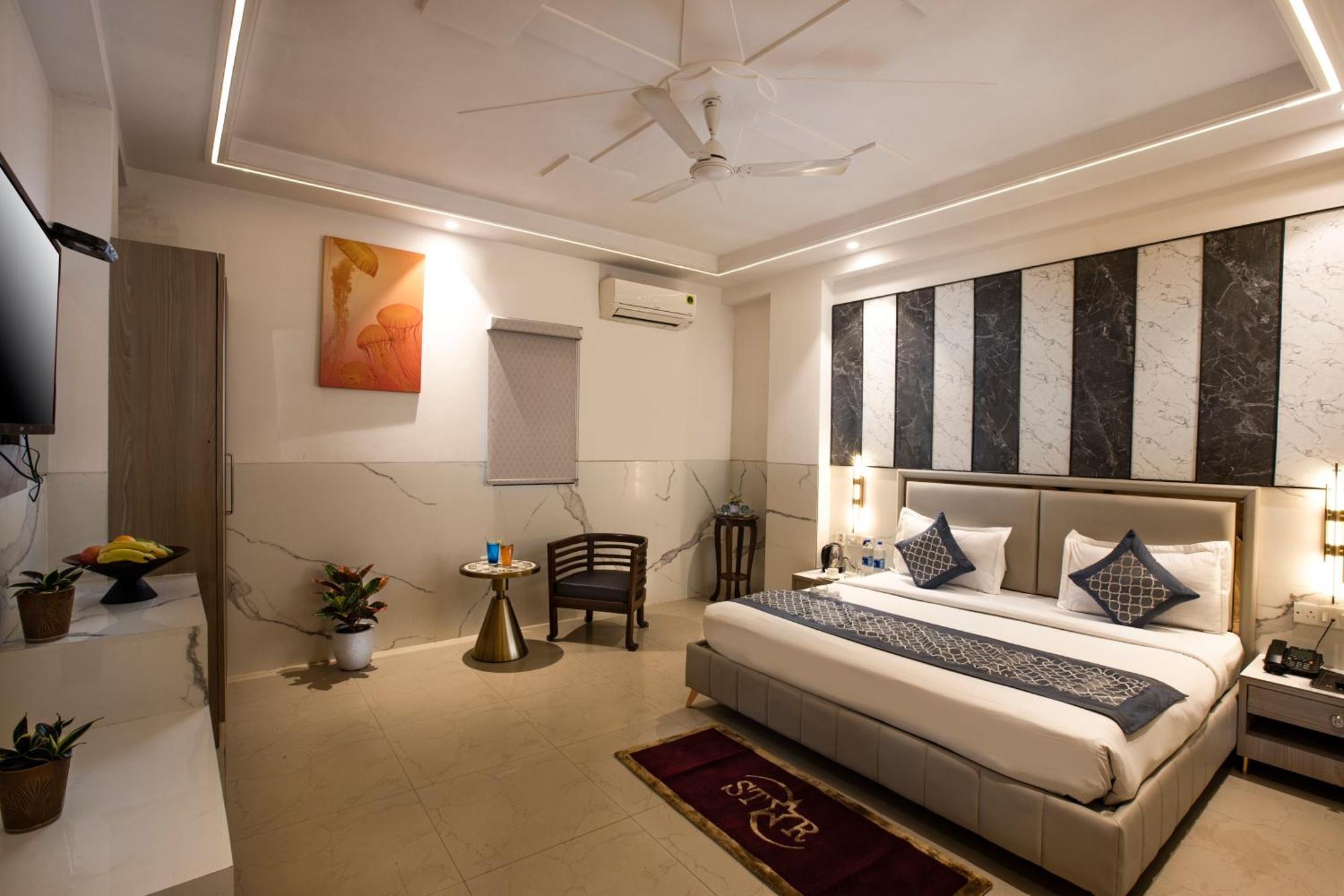 Delhi 37 By Star Group Hotel 4*