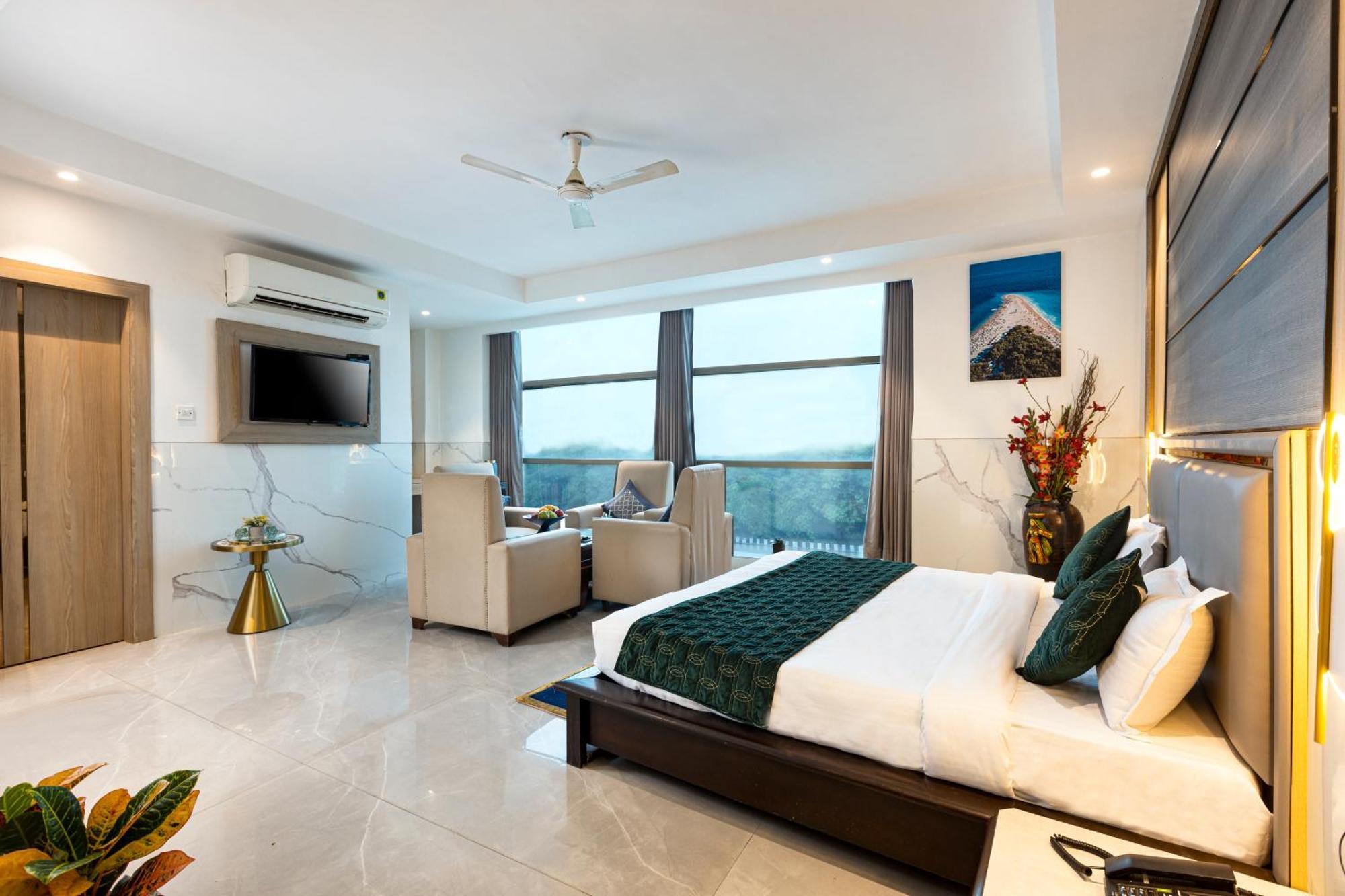 Hotel Delhi 37 By Star Group 4*
