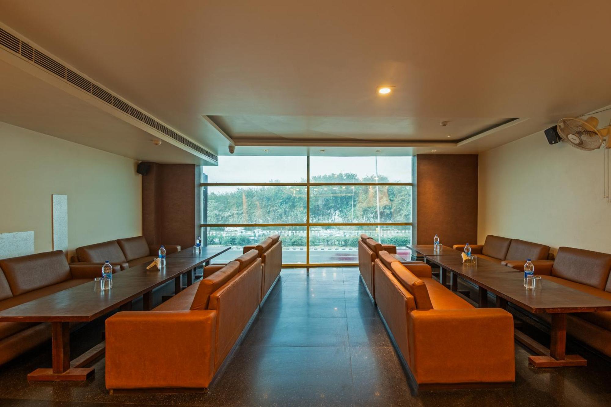 Hotel Delhi 37 By Star Group New Delhi