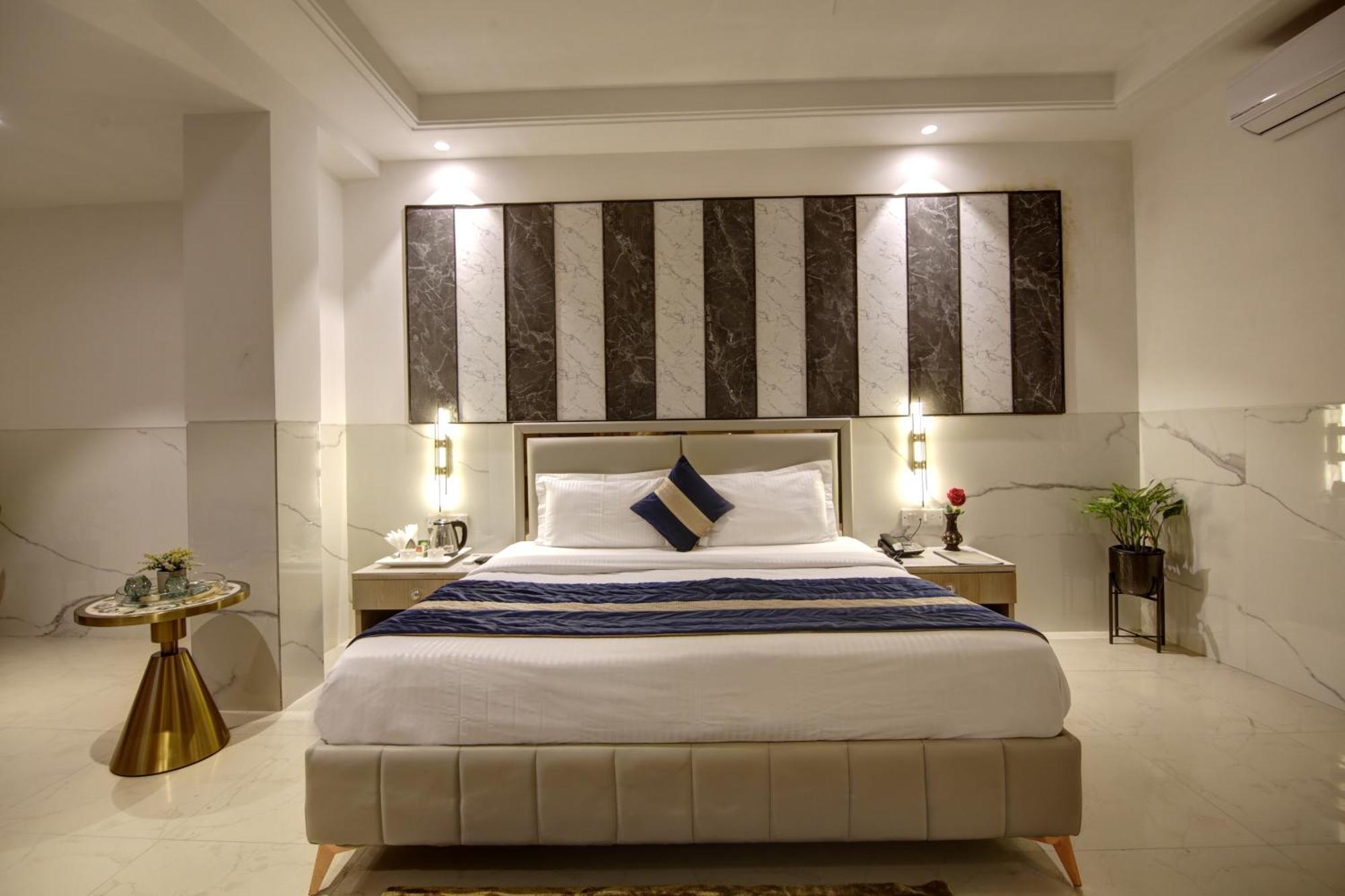 Hotel Delhi 37 By Star Group 4*
