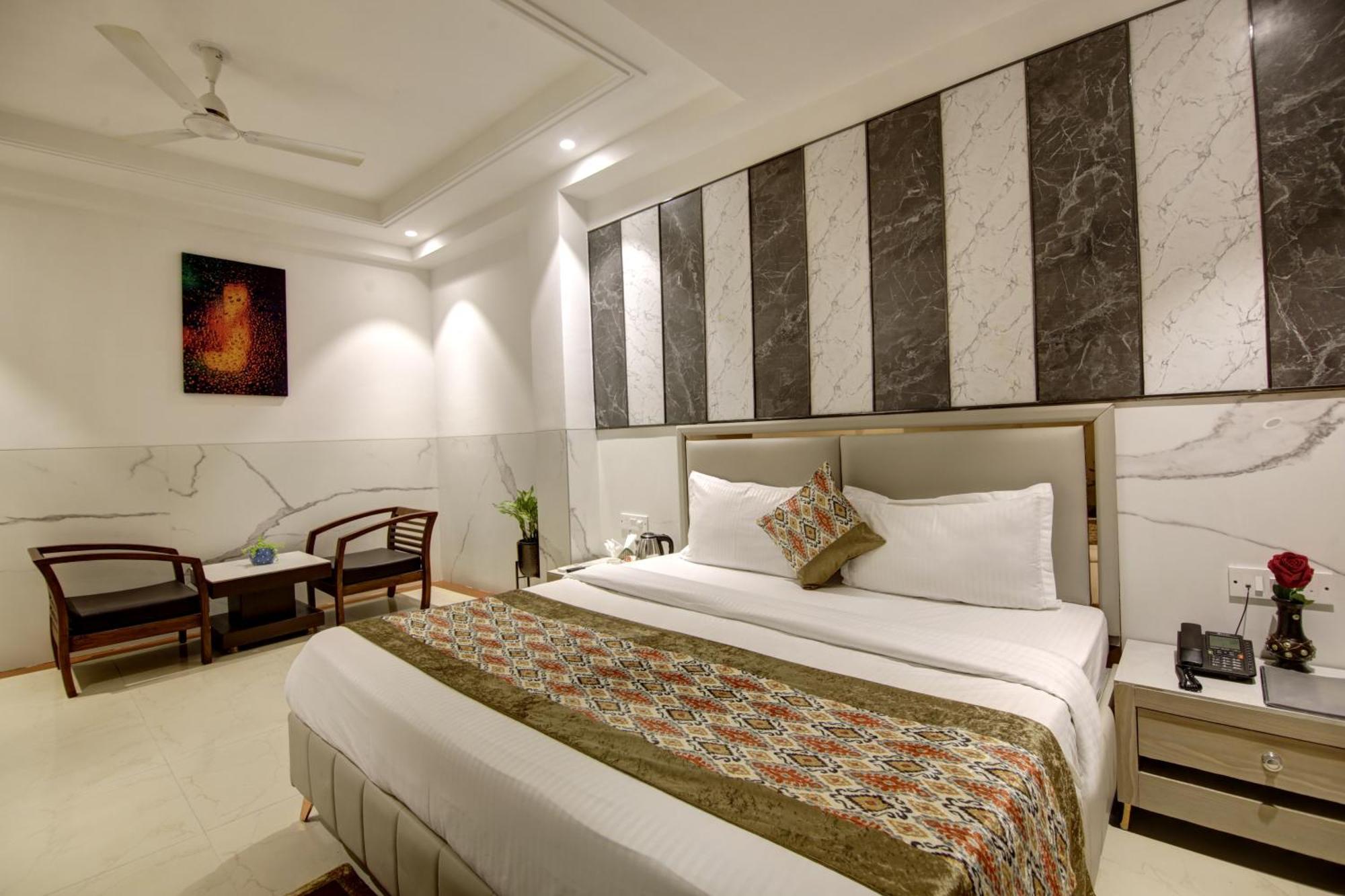 Delhi 37 By Star Group 4*