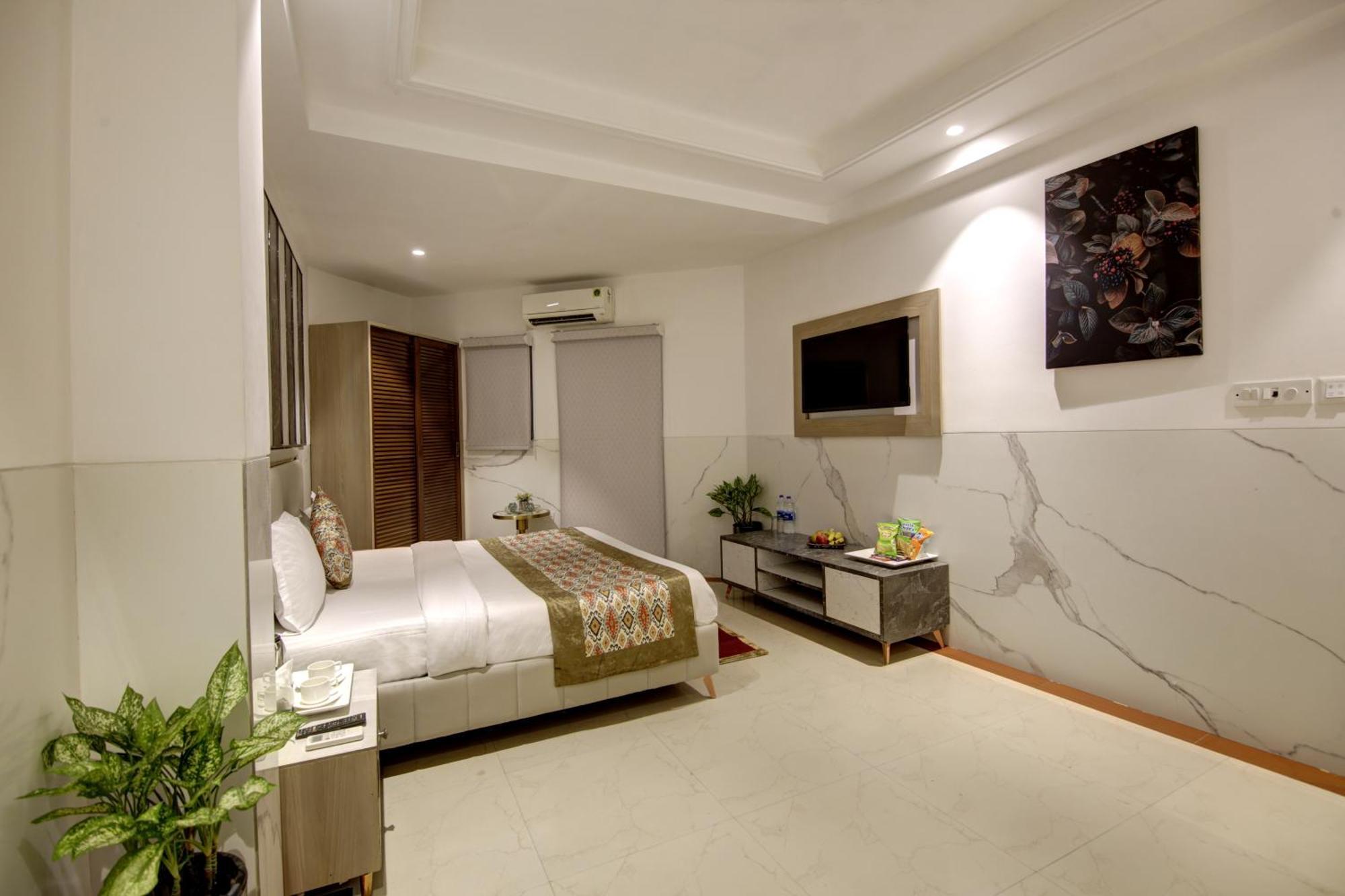 Delhi 37 By Star Group Hotel
